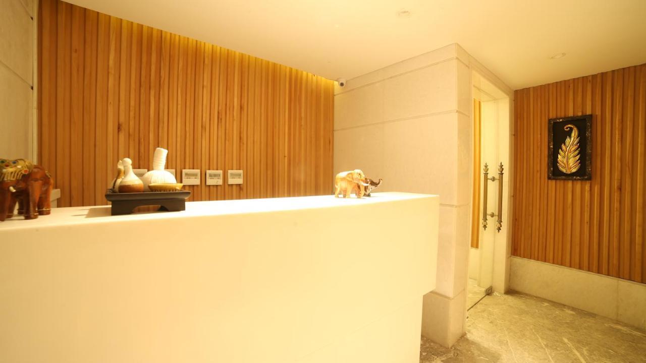 Costa Riviera Hotel Bénarès Extérieur photo