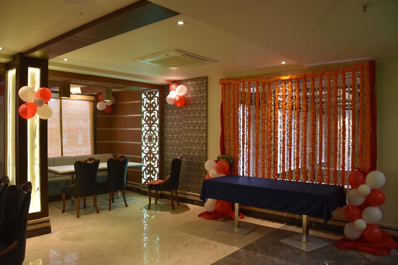 Costa Riviera Hotel Bénarès Extérieur photo