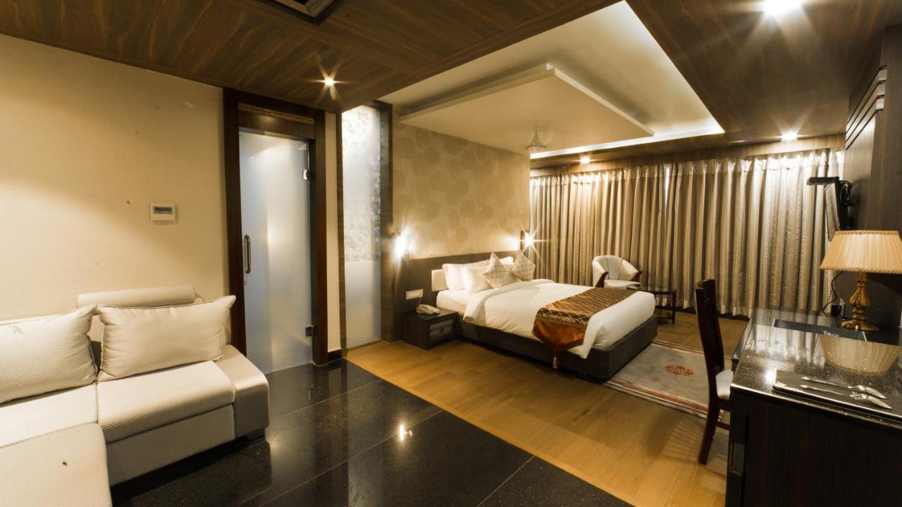 Costa Riviera Hotel Bénarès Extérieur photo